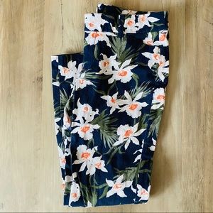 old navy mid rise pixie pants size 6